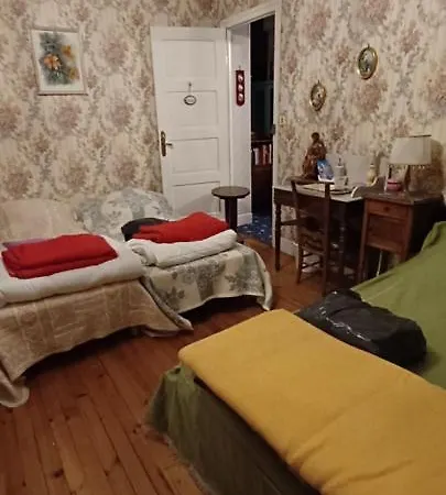 Chez Virginie Λούρδη